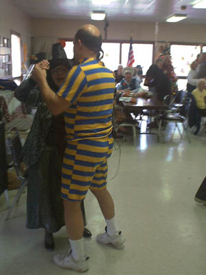 antioch_senior_center_103101_64.JPG 24.8K